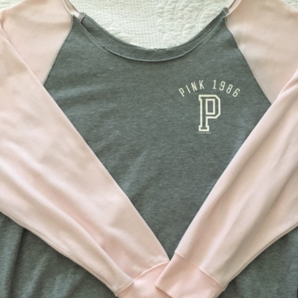 Victoria Secret Pink sweatshirt